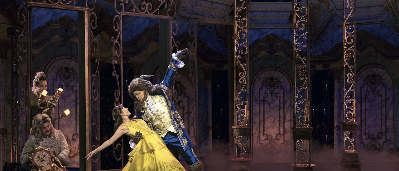 "Beauty and the Beast" - a live show in Broadway class!