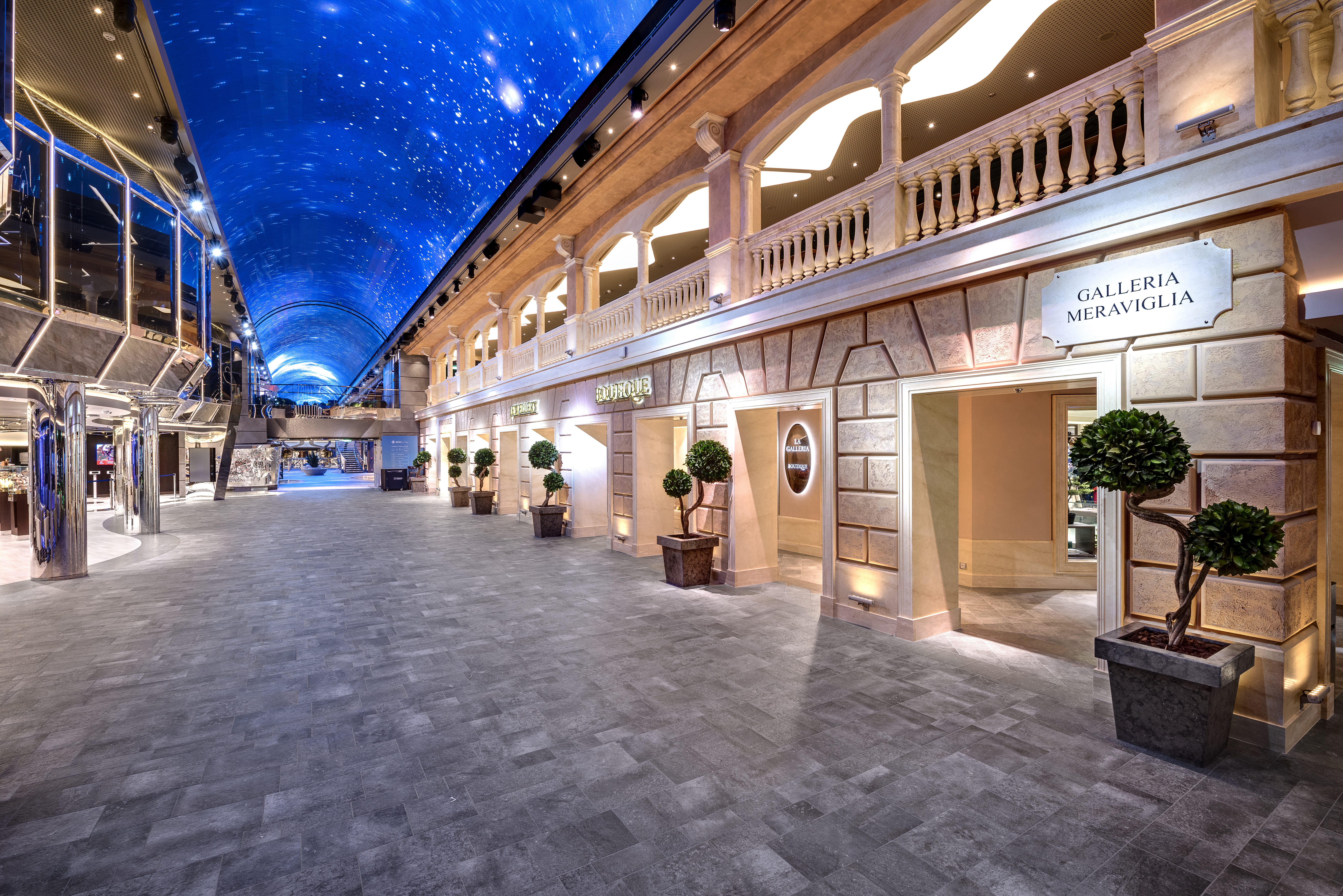Galleria Meraviglia – a central promenade with boutiques and restaurants that buzzes with music, parties, and entertainment by night