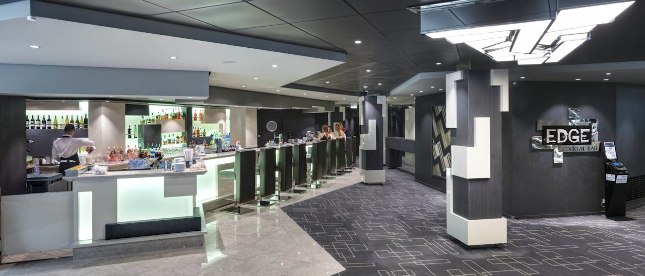 Edge Cocktail Bar